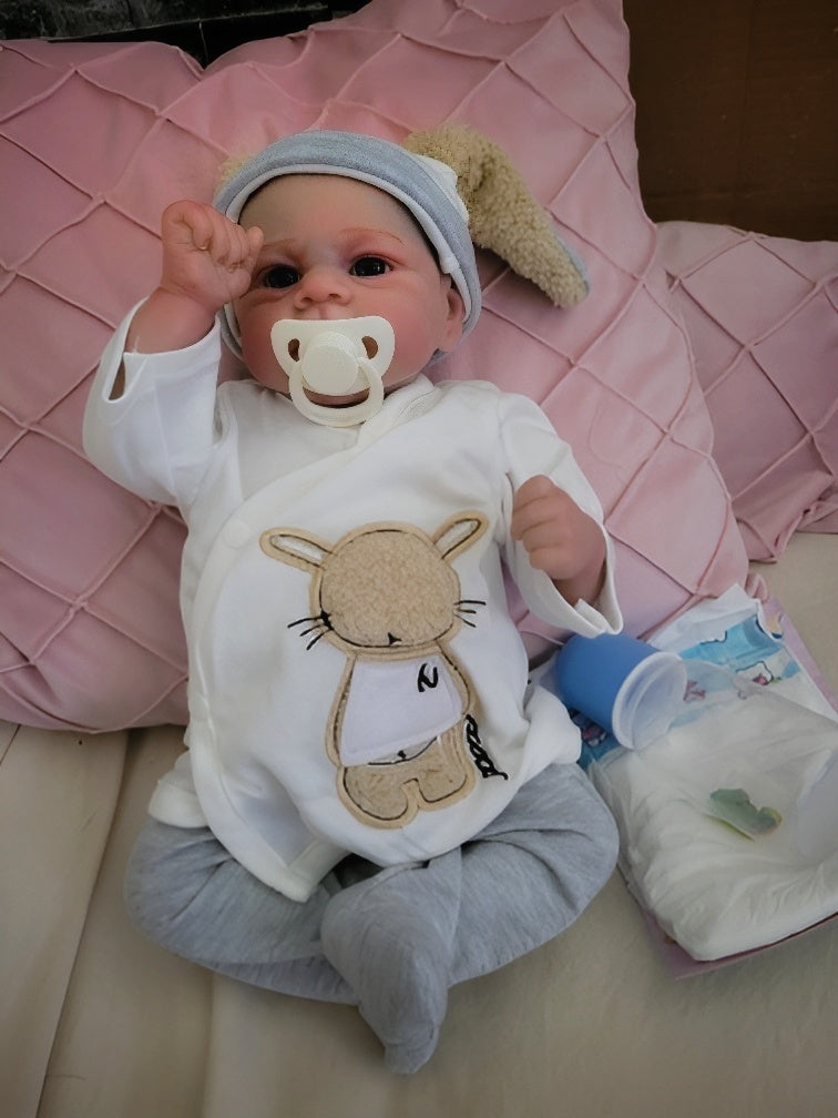 Elijah, adorable poupée reborn en silicone