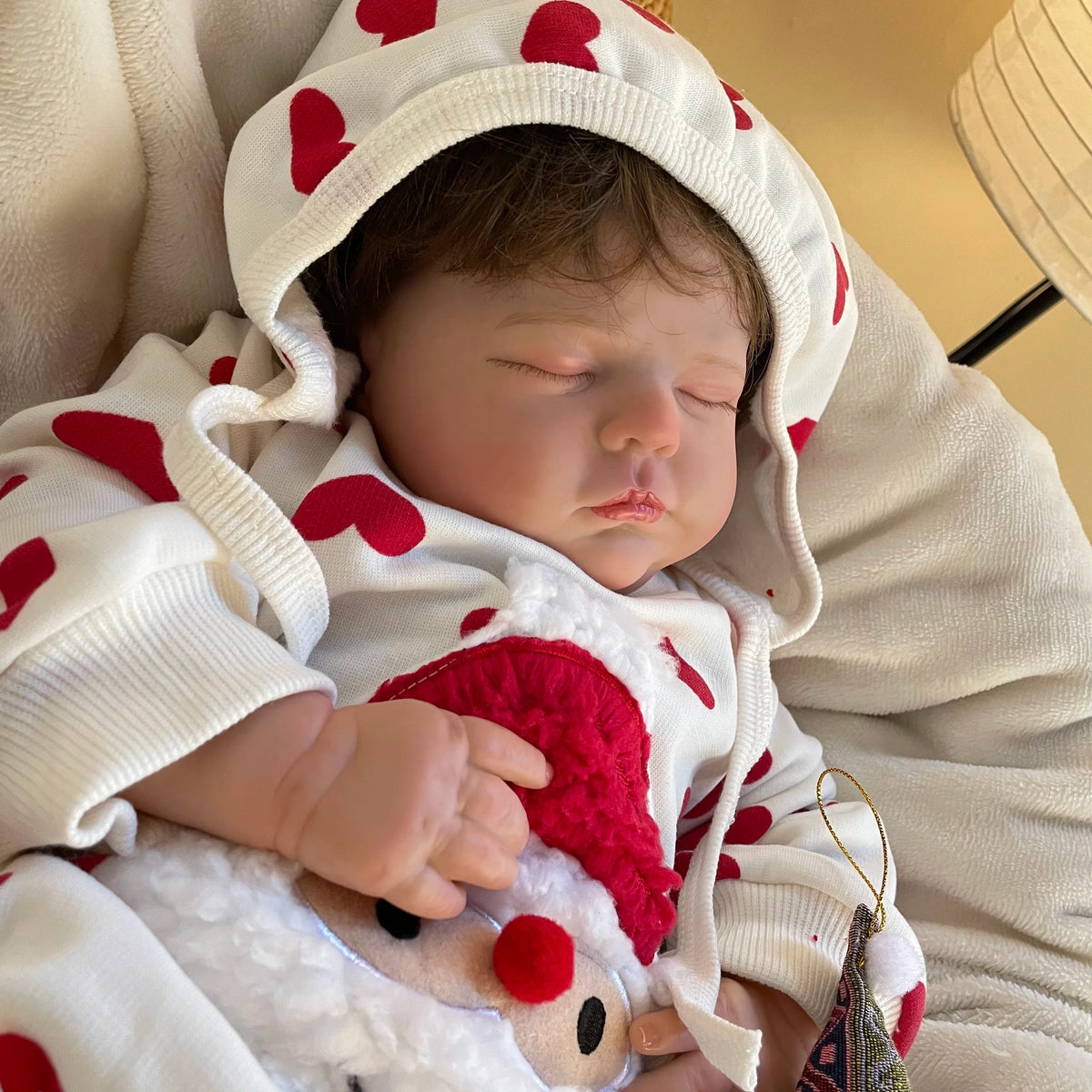 Tessa, poupée bébé reborn 20 pouces | Cheveux bouclés implantés à la main et corps en tissu doux
