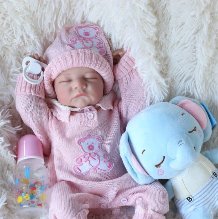 Bébé reborn fille endormie à corps en vinyle silicone