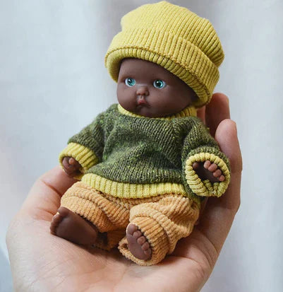 Mini poupée reborn en pyjama