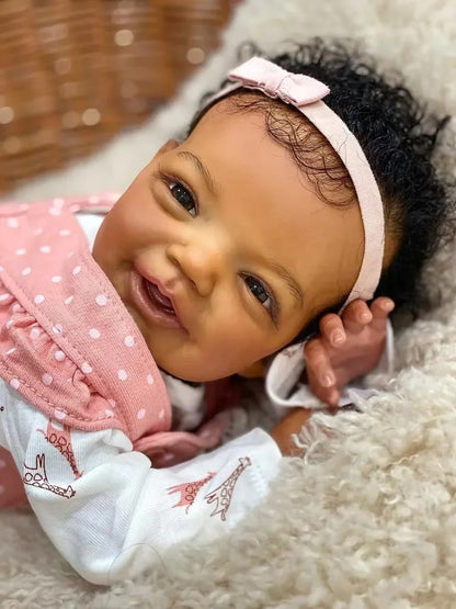 Poupée bébé reborn aux cheveux implantés à la main, peau foncée